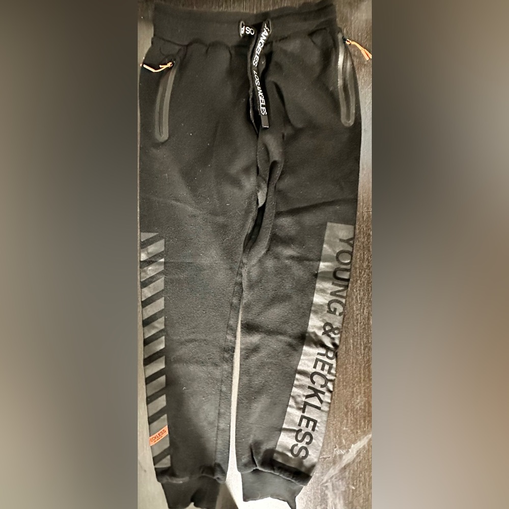 Youth L/G 14 joggers Young & Reckless